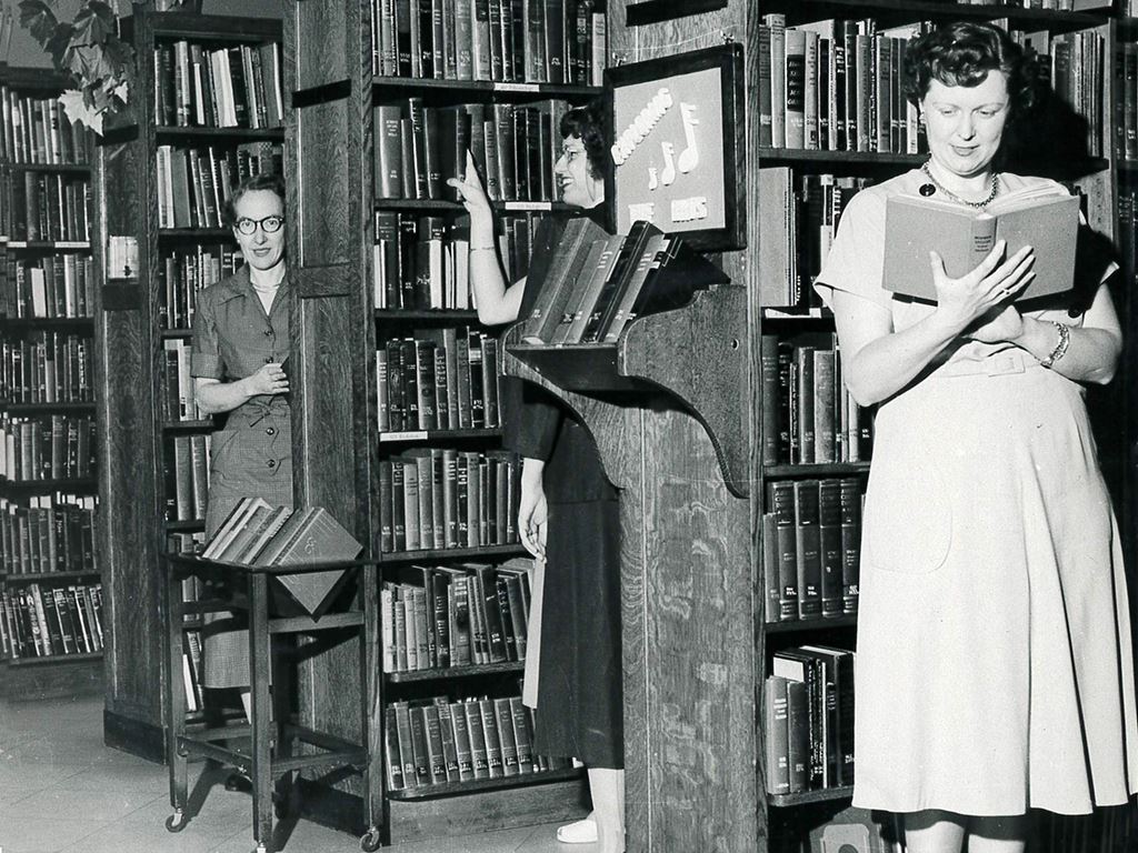 Image of the library from the past.